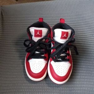 Nike Air Jordan Mid Boys 11
